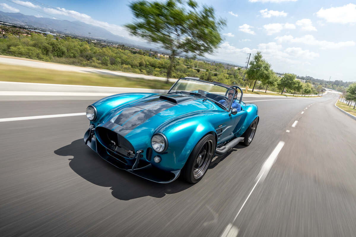 Ретро Shelby Cobra в современном обличии | Автострастный | Дзен