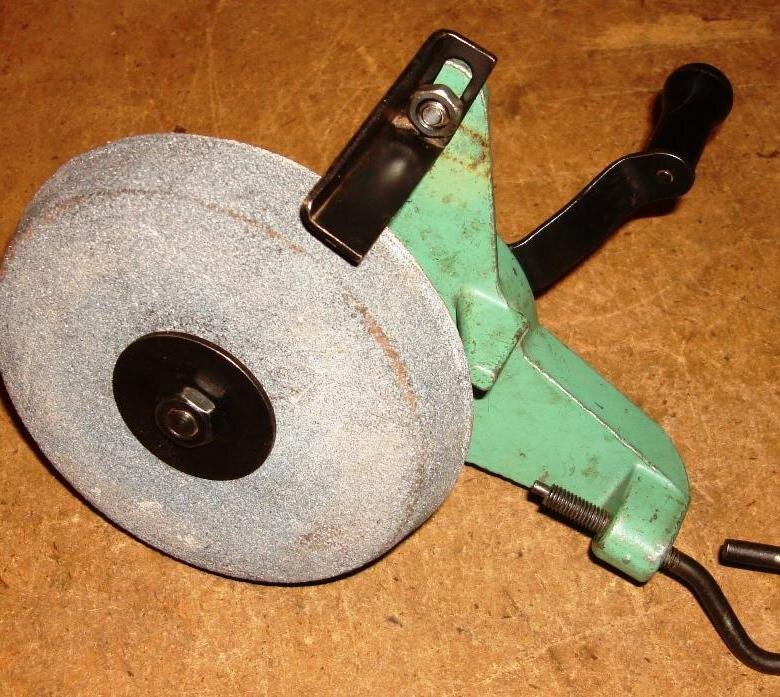 Kw-trio точилка механическая 30fa. точило механическое ссср. точилка для ножей ссср ручная. ручной заточной станок ссср. наждак с ручным приводом.