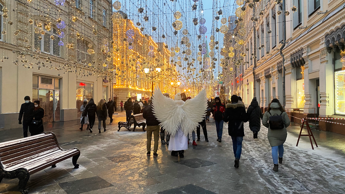 Москвичи уже давно привыкли и не удивляются таким видам города