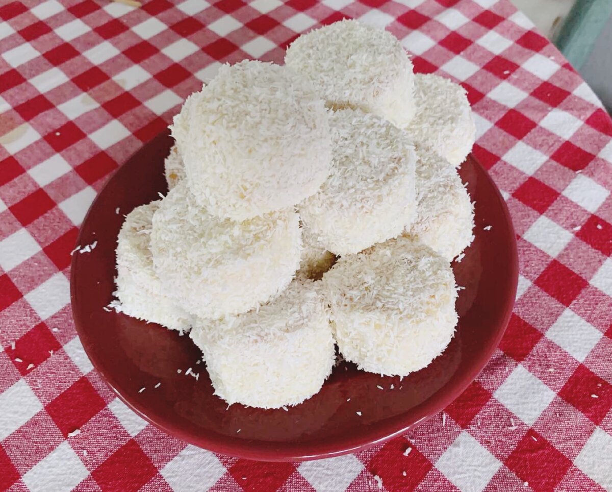 Кокосовые снежки