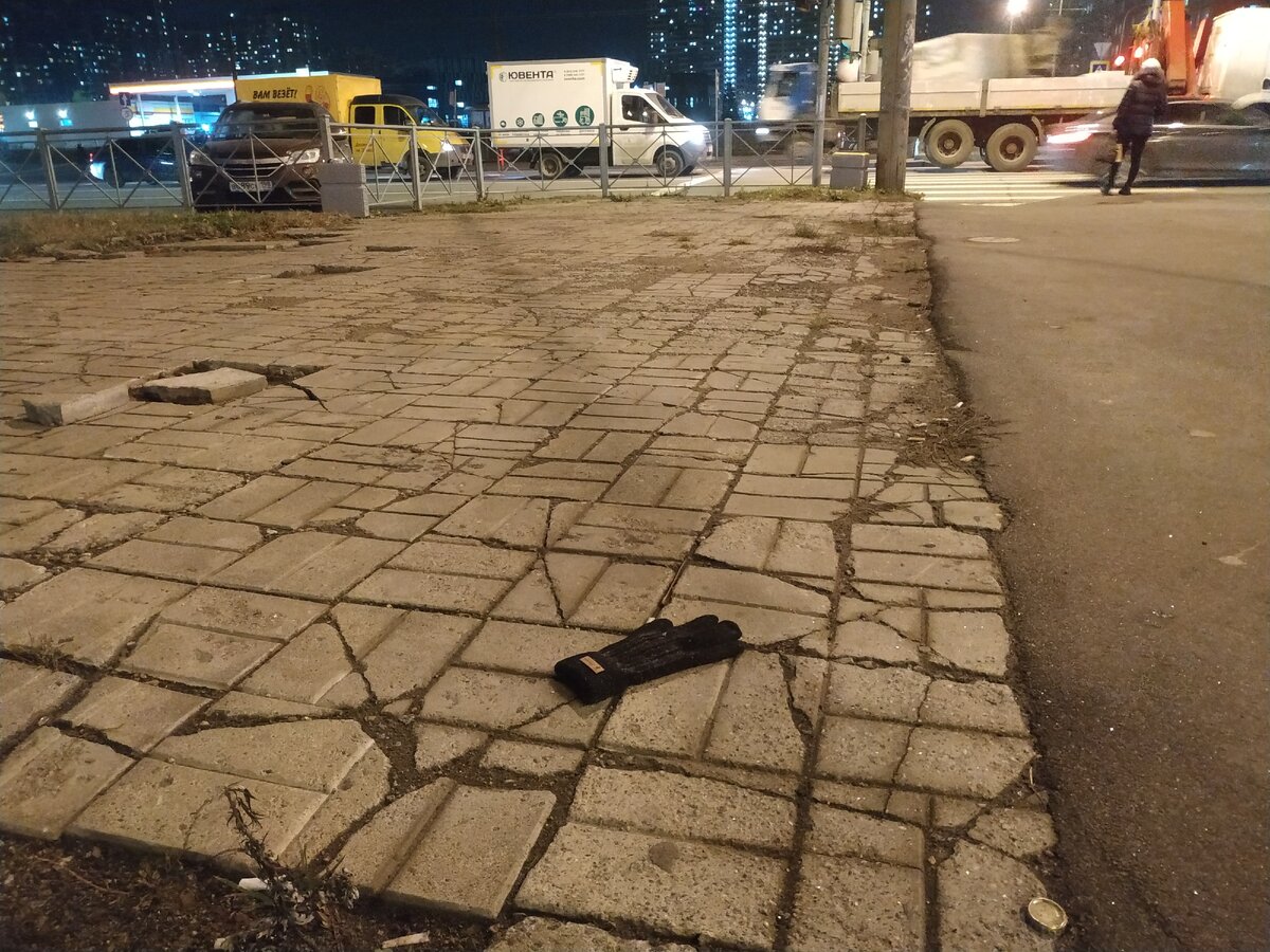 Видимо, кто-то бросил перчатку, но дуэль не удалась.