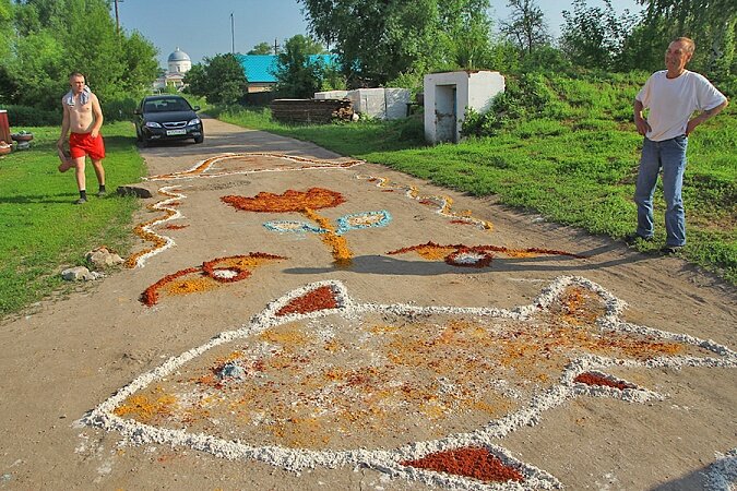 Картина с использованием подкрашенного песка. 