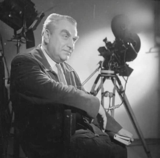 Всем привет, сегодня с вами опять пройдем не большой тест на знания актеров из фильма "Джентельмены удачи". Лично я пересматривал этот фильм раз 10 точно и но серавно мне нравится. А сколько раз смотрел его ты? Напиши в коментариях