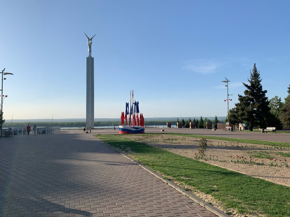 Площадь славы в городе