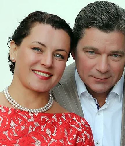 Лариса Шахворостова и Сергей Маховиков.Фото Яндекс.Картинки.