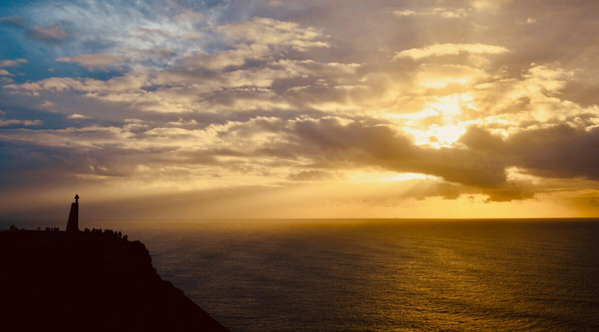 Закат на мысе Cabo da Roca. Фото автора.