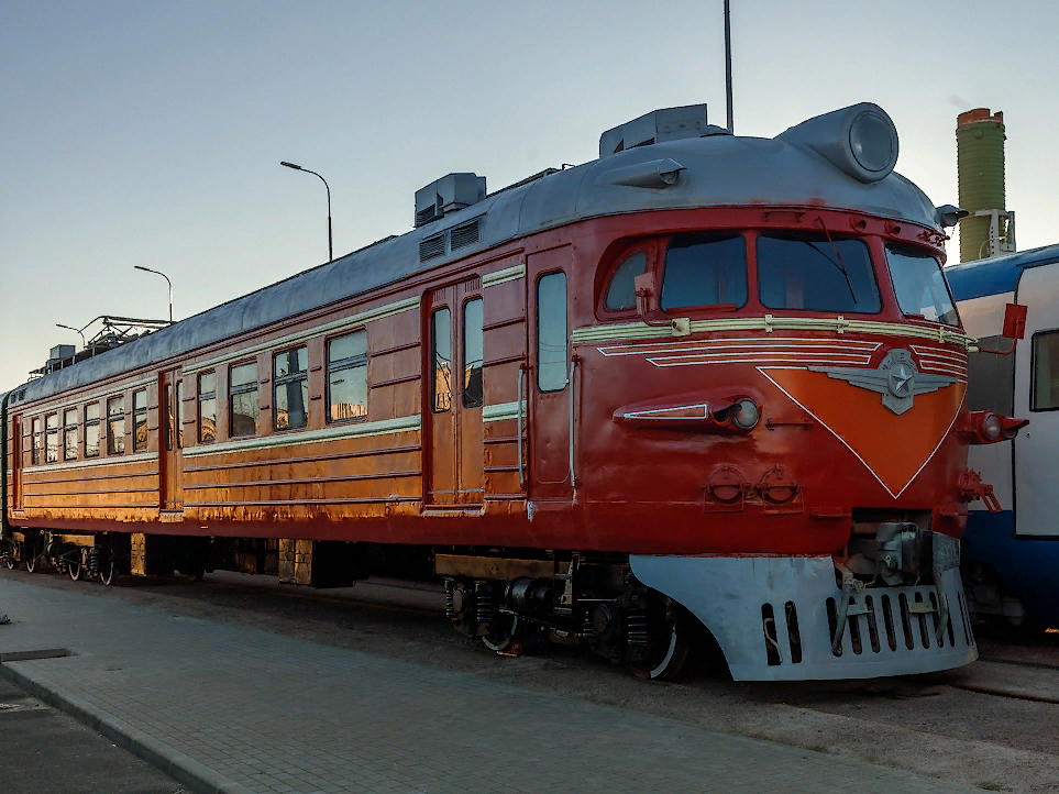 Эр 10. Электрички СССР эр1. Эр10 электропоезд. Эр10-002. Эр1 (электропоезд Рижский, 1-й Тип).