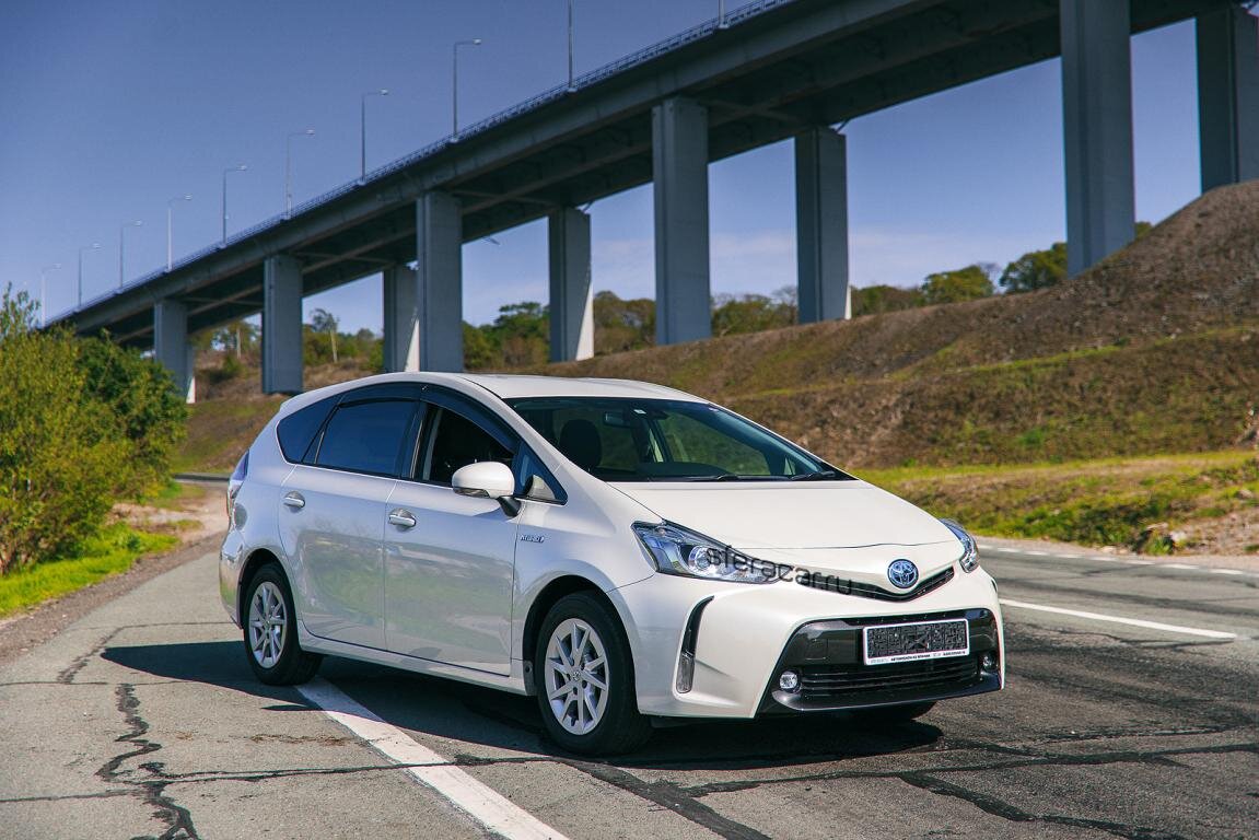 Toyota Prius Alpha. В чем соль? | SferaCar | Дзен