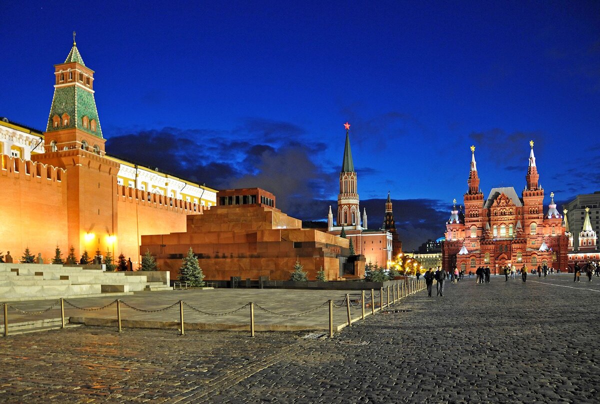 Показать кремль в москве фото