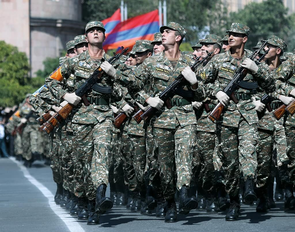 Армянские арм. Армянская армия. Войска Армении. Вооруженные силы Армении. Армянская Военная форма.