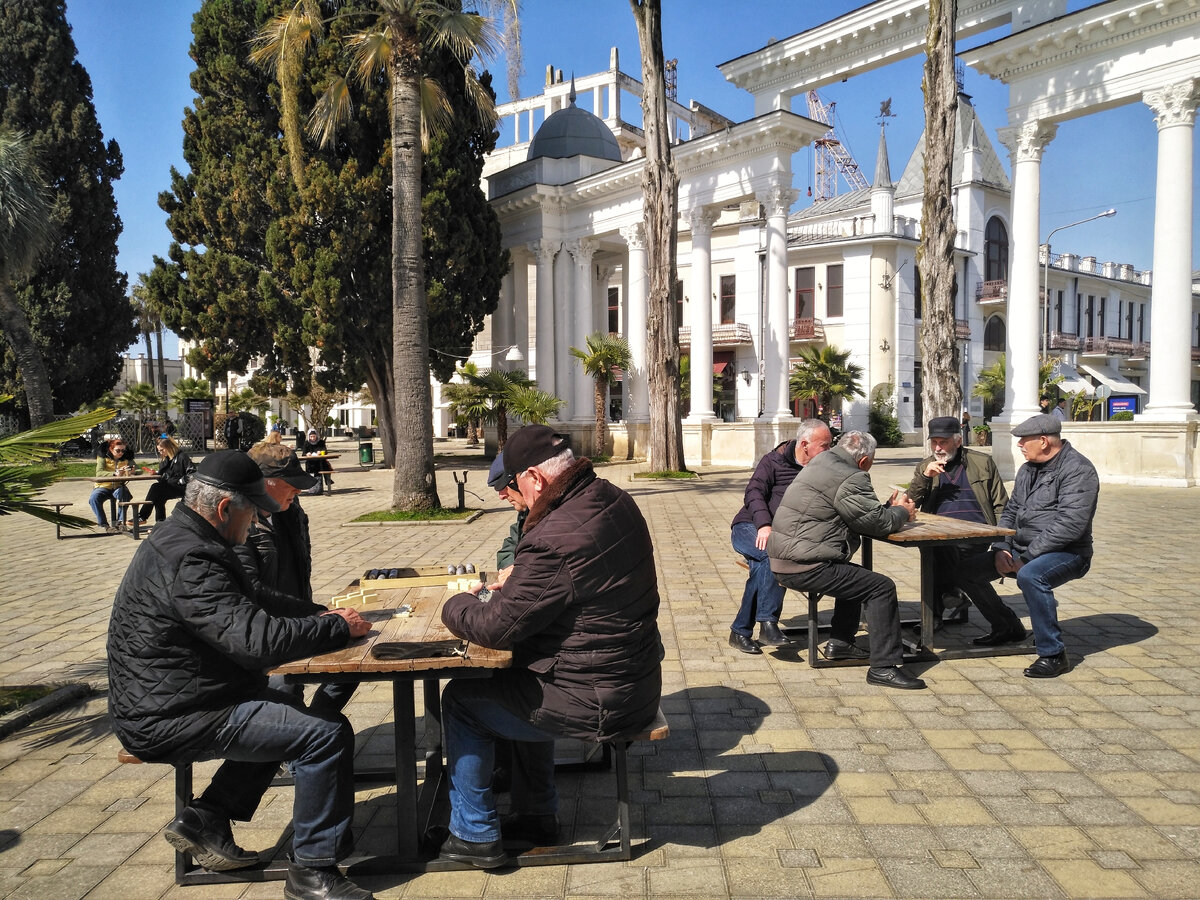 Общение за играми в шахматы, нарды или домино