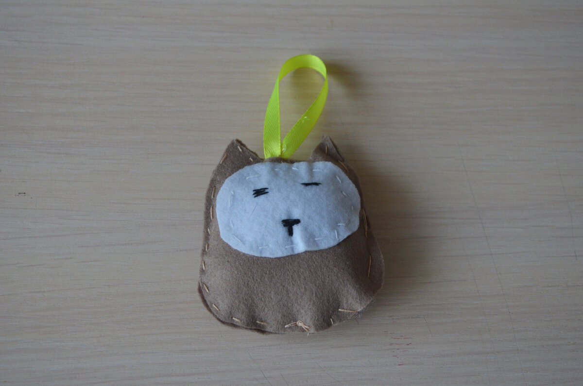 Фото автора. Брелок котик.