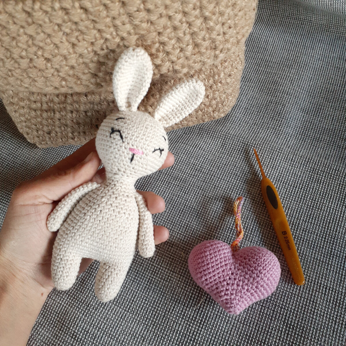 Зайка - малышок.🧡