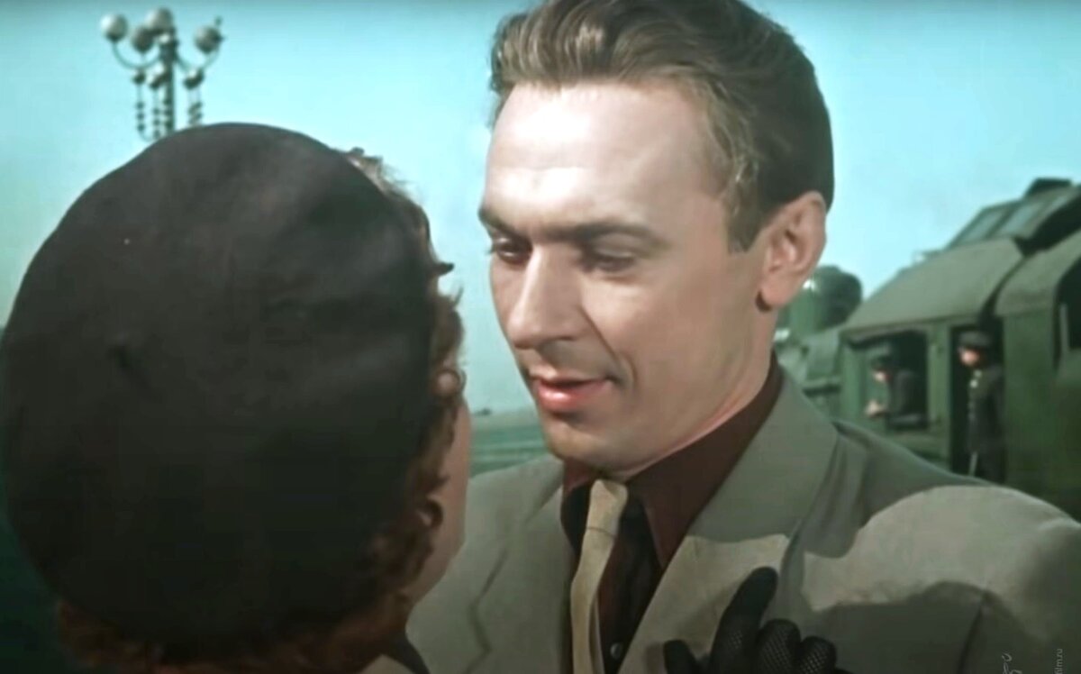 Скриншот автора. Из какого фильма кадр? Напишите в комментариях!