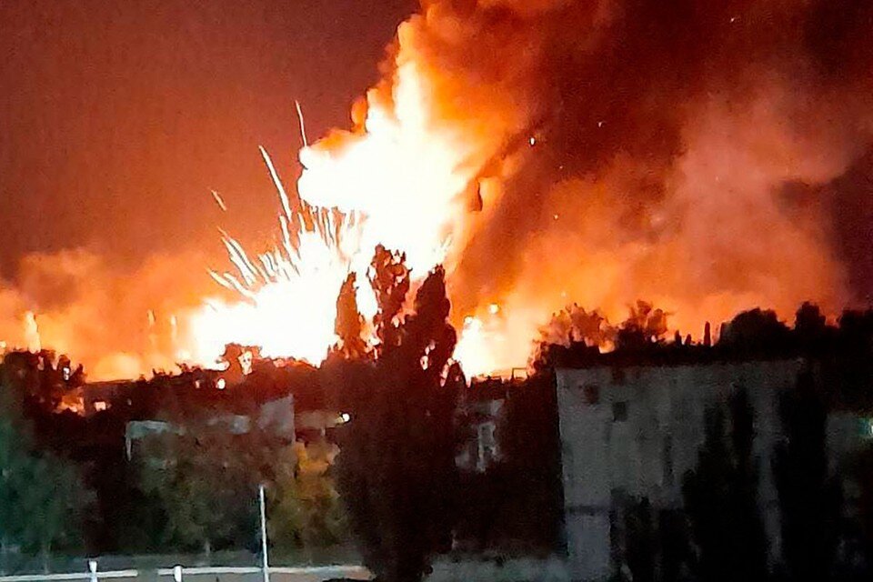     Очевидец снял на видео страшные кадры удара по Новой Каховке. Фото:t.me/itsdonetsk