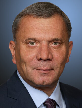 Юрий Борисов задал направление дискуссии, приведя несколько тезисов: