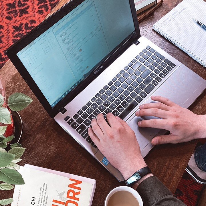 Разбираю задачи по работе с сотрудниками.