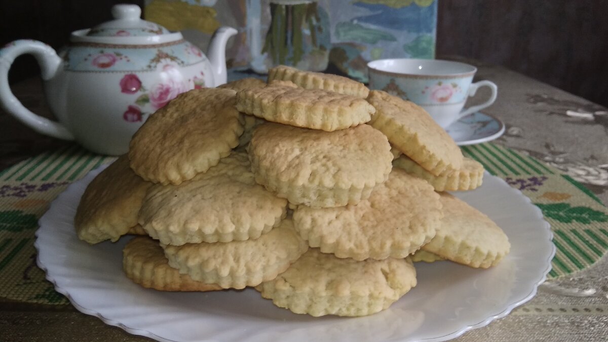 Мука плюс рассол или молочная сыворотка Гора вкуснейших ароматных печенек  за считанные минуты | Жить с удовольствием! | Дзен