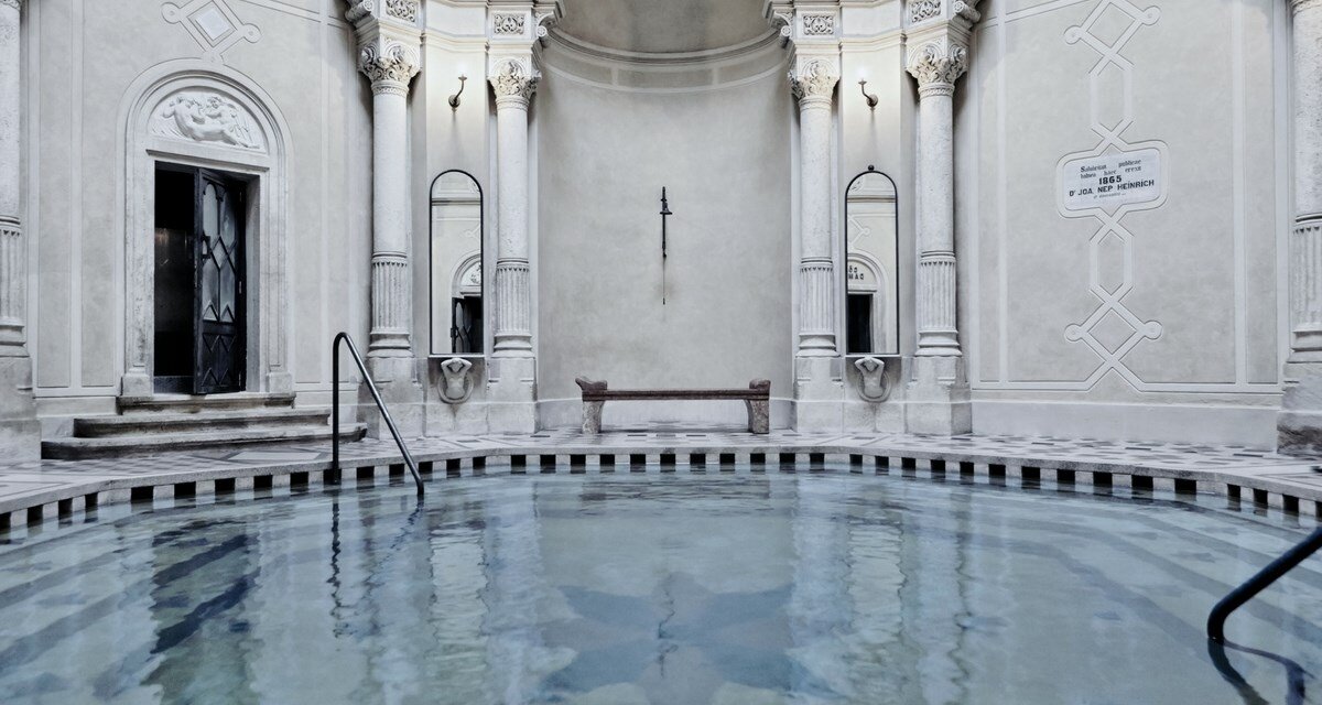 Купальня Рац https://intravel.net/budapest/entertainment/racz-thermal-bath