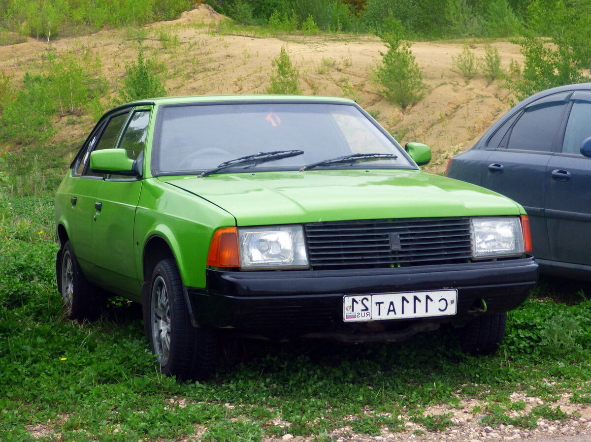 Автомобиль москвич 2141