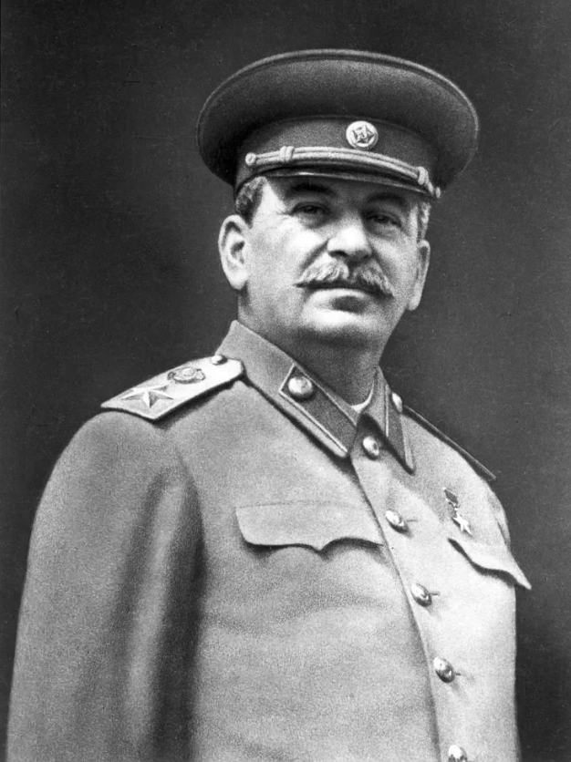 Последняя фотография сталина. Сталин 1935. Сталин ворошилов киров. Иосиф виссарионович. Сталин на море.