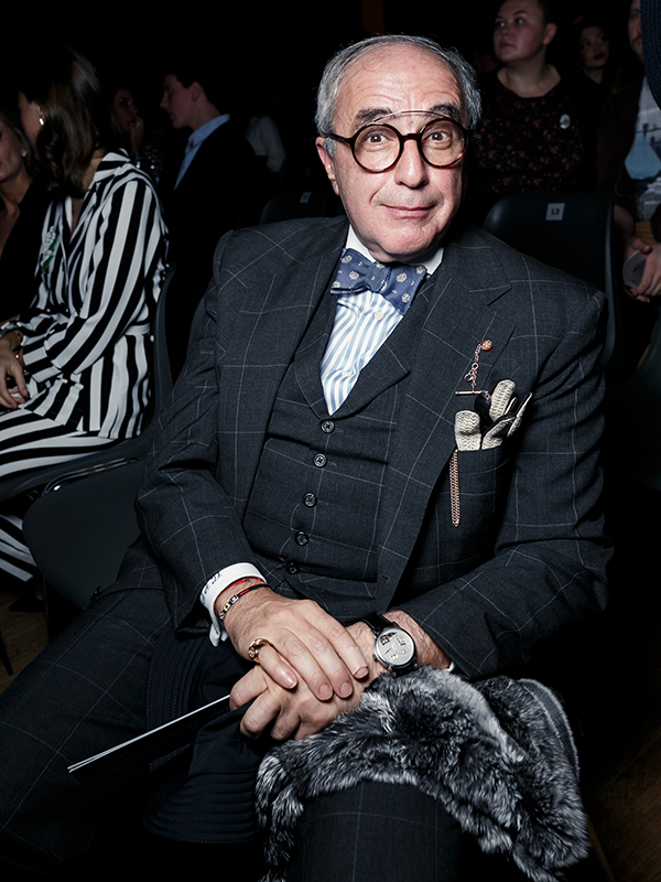 Добровинский поет. Добровинский адвокат. Звёздный адвокат добровинский. Добровинский поет. Добровинский в молодости.