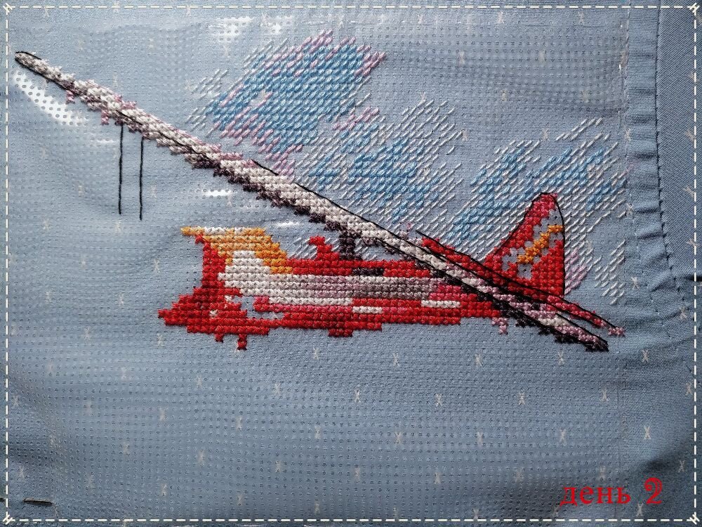 Когда вышивал-вышивал и понял, что накосячил с блендом. Фото автора