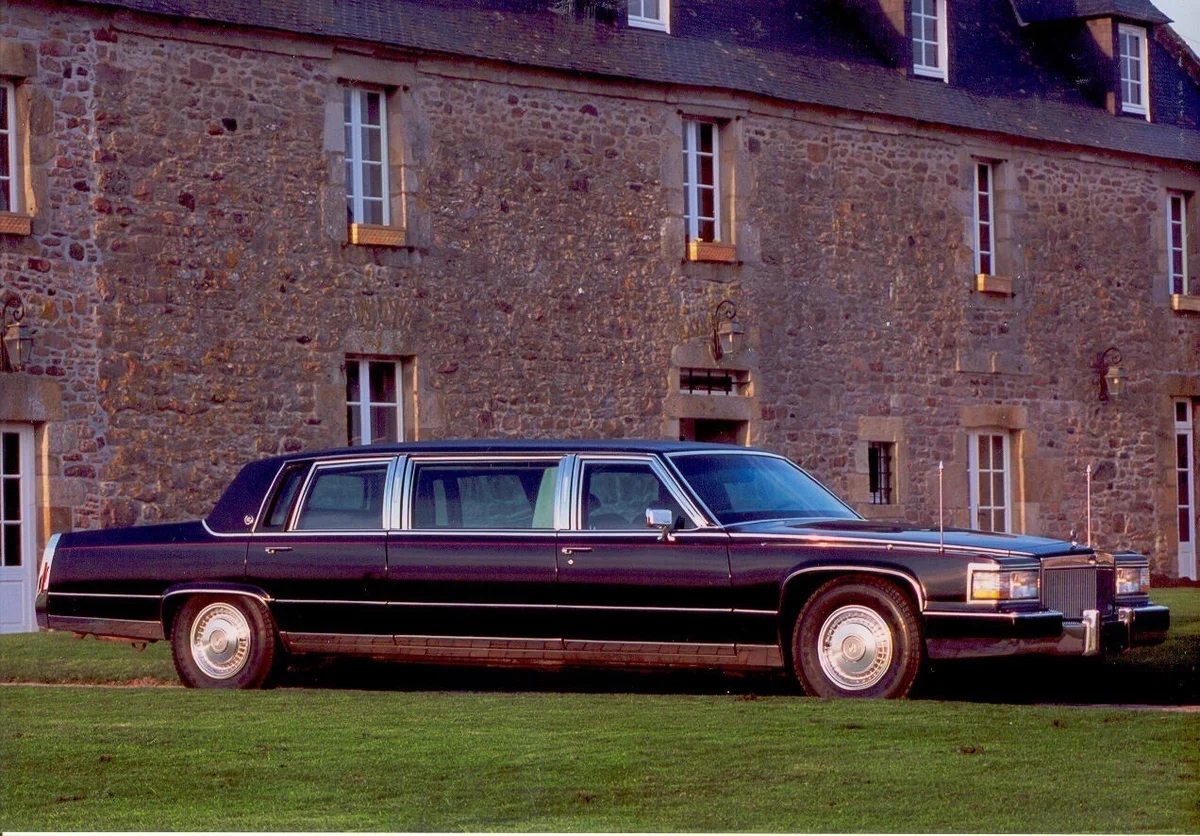 Cadillac Limousine 2020