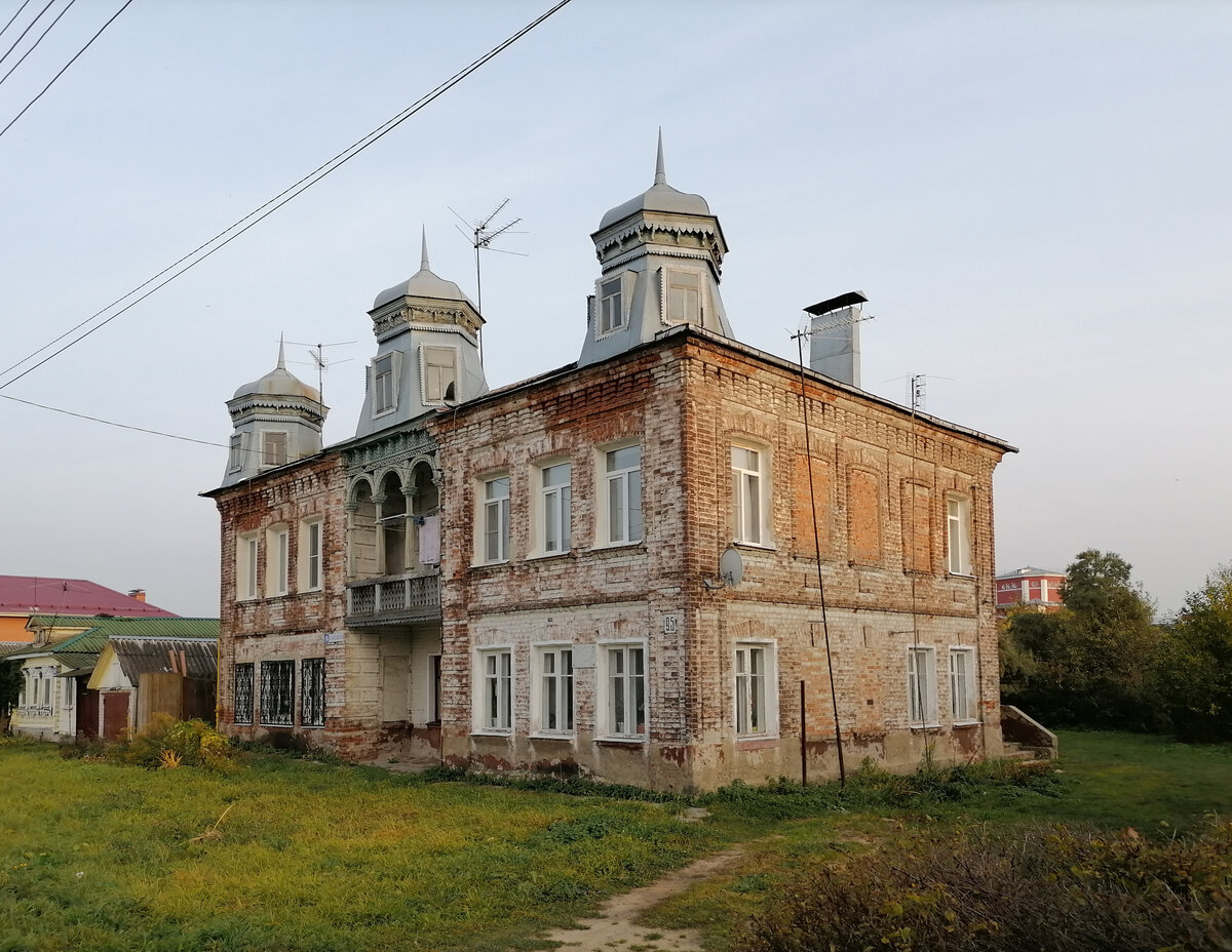 Дом Сикачева-Новикова, 1900-1905 гг. (Павловский Посад, ул. Карповская, д. 95)