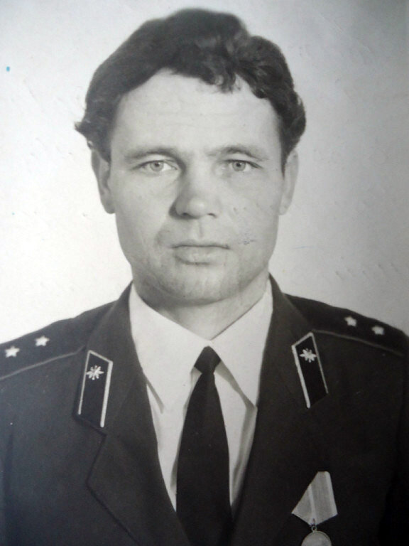 Пр-к Татаров зав. столовой, а потом и старшина нашей роты.