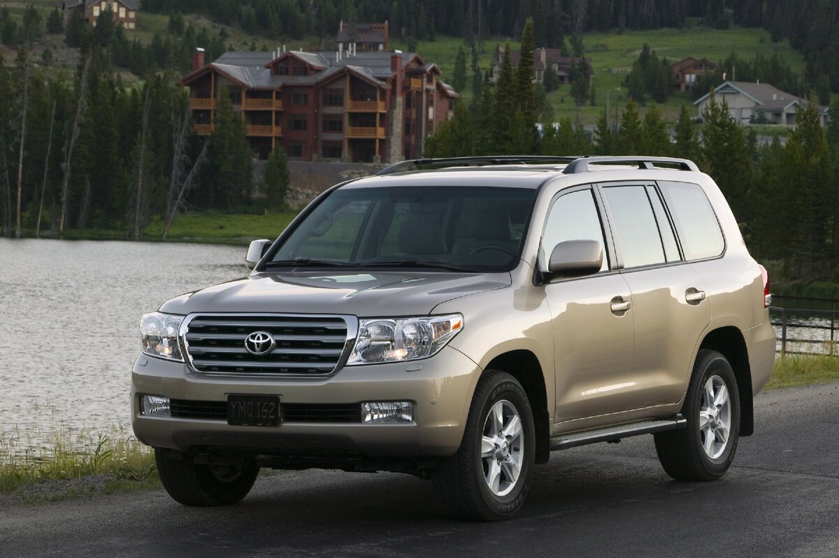 Это Land Cruiser 200 за 2 миллиона рублей