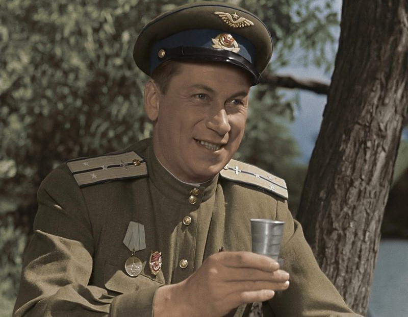 Василий меркурьев небесный тихоход. Тучи актер. Мустафа великолепный век. Тучи актер. Тучи актер.