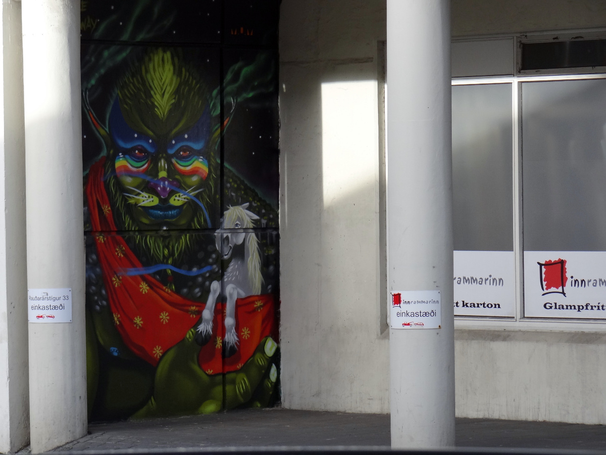 Уличное граффити. Рейкьявик.