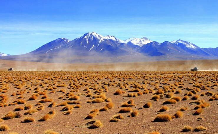 Пустыни и горы на плато Альтиплано (Боливия)