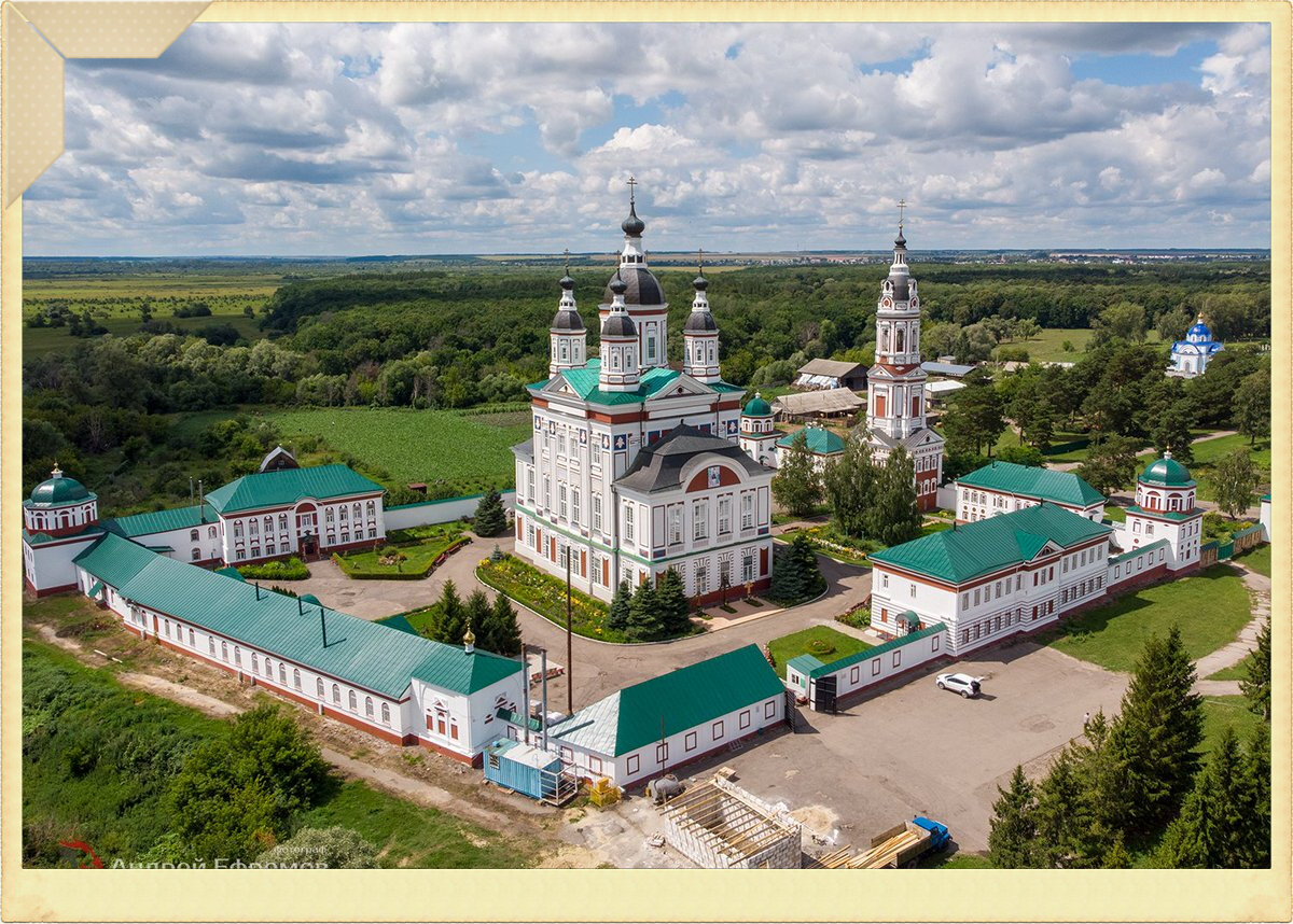 Свято-Троицкий женский монастырь в селе Сканово, Наровчатовского района, Пензенской области. Здесь и явила свою чудотворную помощь святая икона Богоматери.