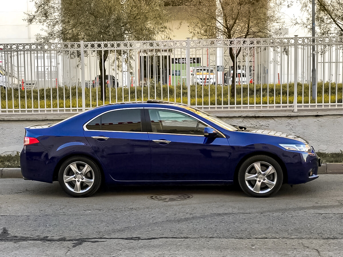 Honda Accord 8 (фото с авто.ру)