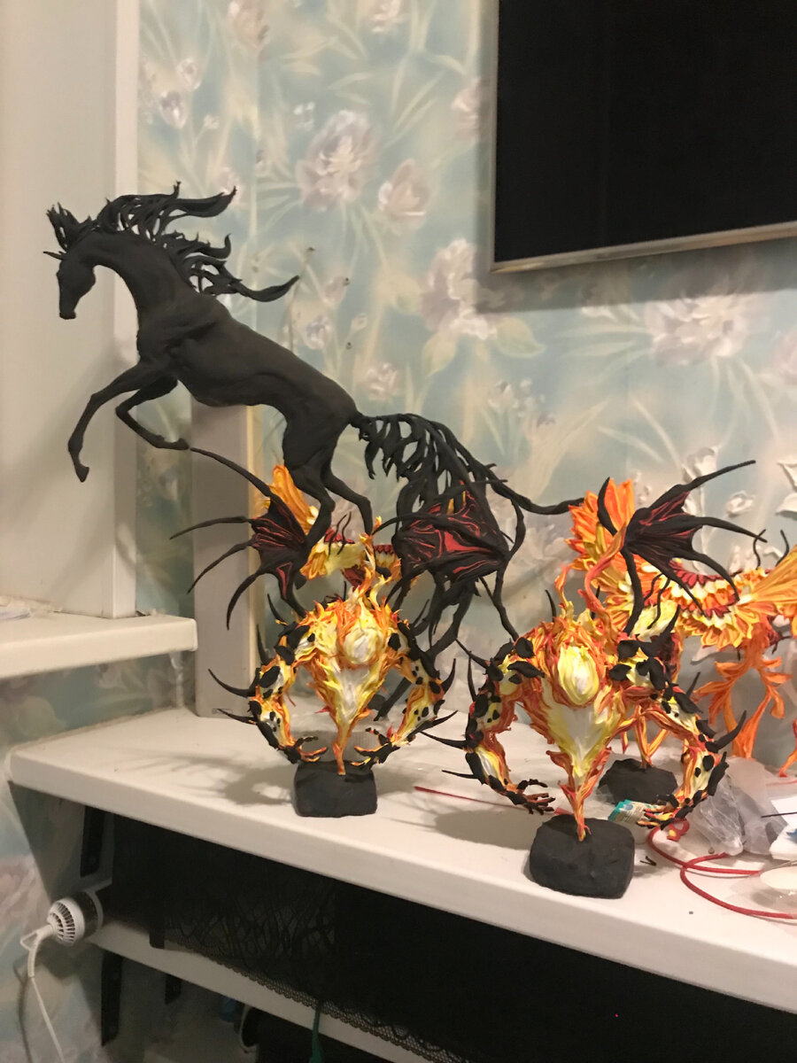 Цена работы = материалы + время? На деле - чем меньше времени (человек быстрее получает услугу или товар), тем это более ценно для человека. То есть по факту наоборот: чем меньше виемени, тем выше ценность ;) И еще про парадоксы ценообразования дальше в статье ;)