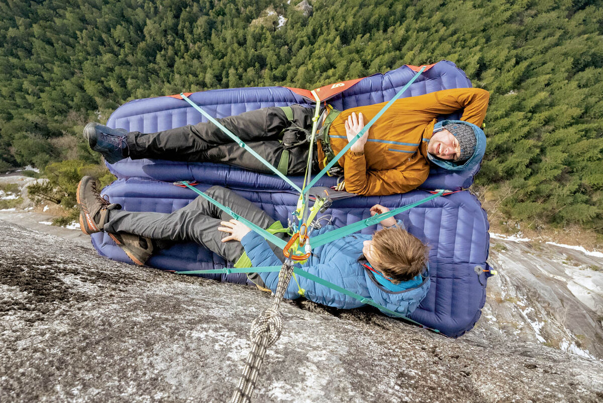 Альпинист в гамаке