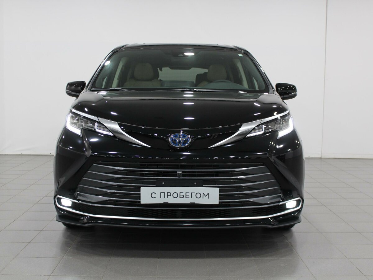 Toyota Sienna. Источник иллюстрации - auto.ru