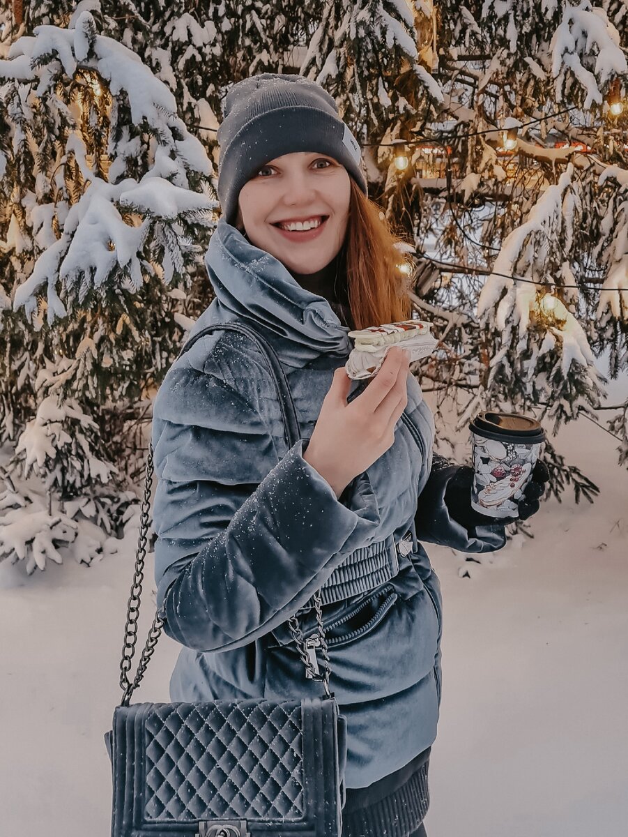 Традиционное фото с ёлкой