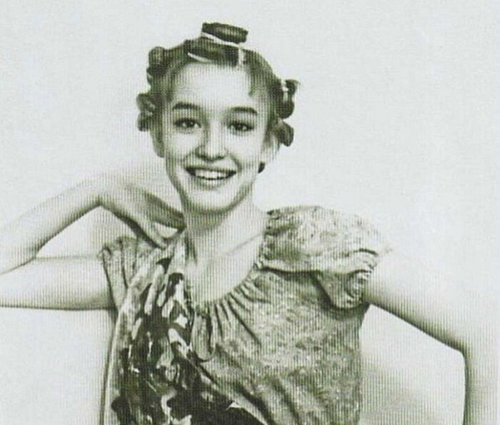 instagram.com/alexandra.samohina Анна в юности