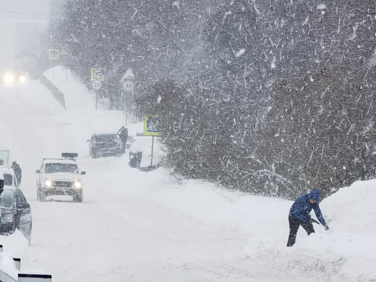 Дорожный коллапс по дороге из Мурманска в Апатиты/Кировск