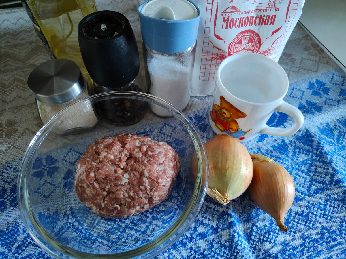 Фарш лучше взять из баранины или говядины. Но с куриным тоже очень вкусно получится 😊