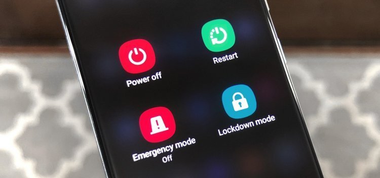    Режим блокировки на смартфонах Samsung включается одним нажатием.