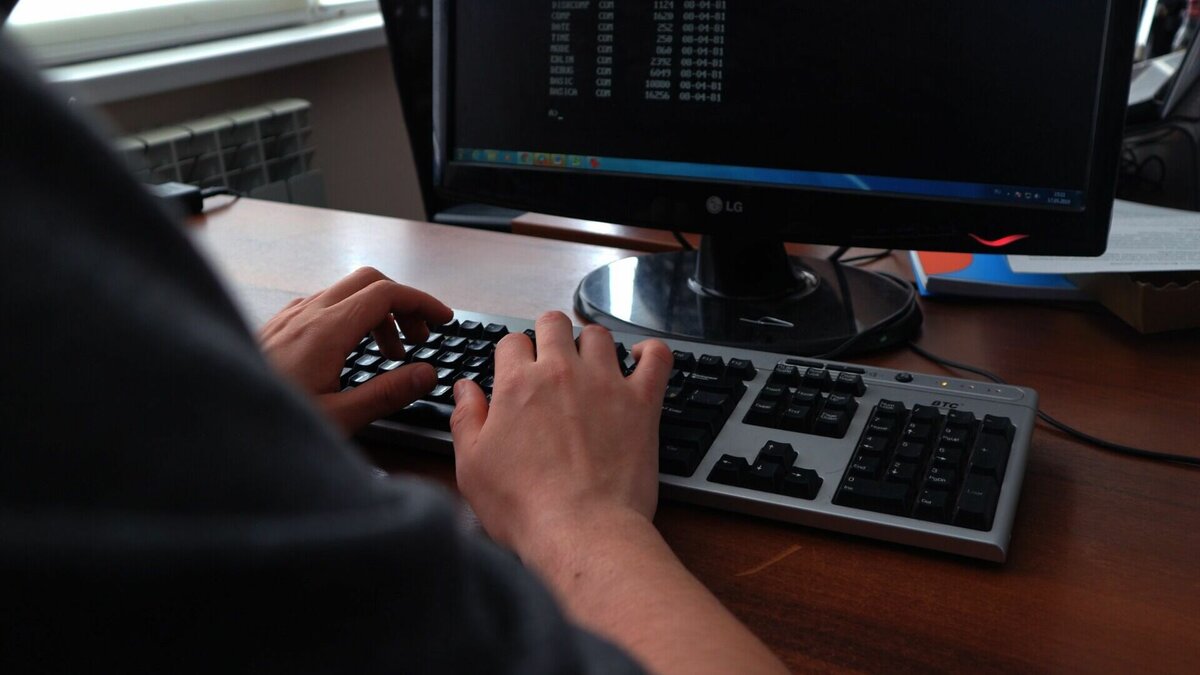     За нарушение тайны переписки и неправомерный доступ к компьютерной информации будут судить 36-летнего глазовчанина.