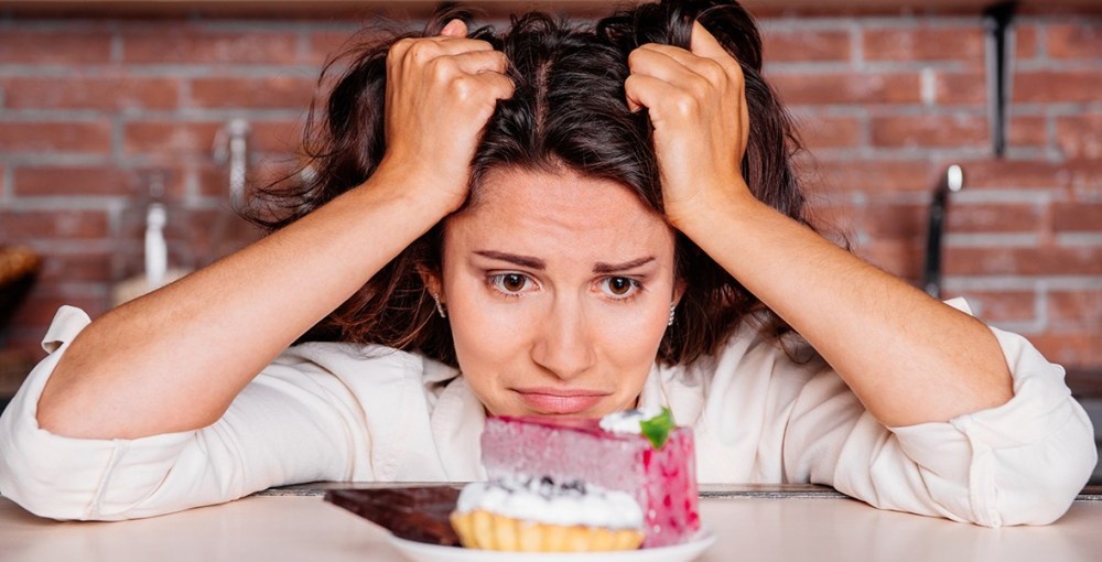 Почему хочется сладкого?