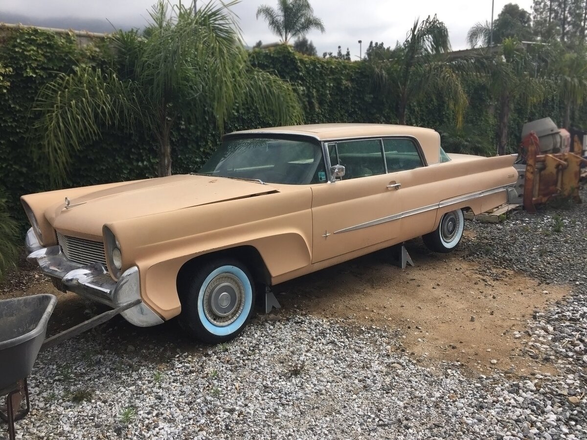 1958 Lincoln Premier