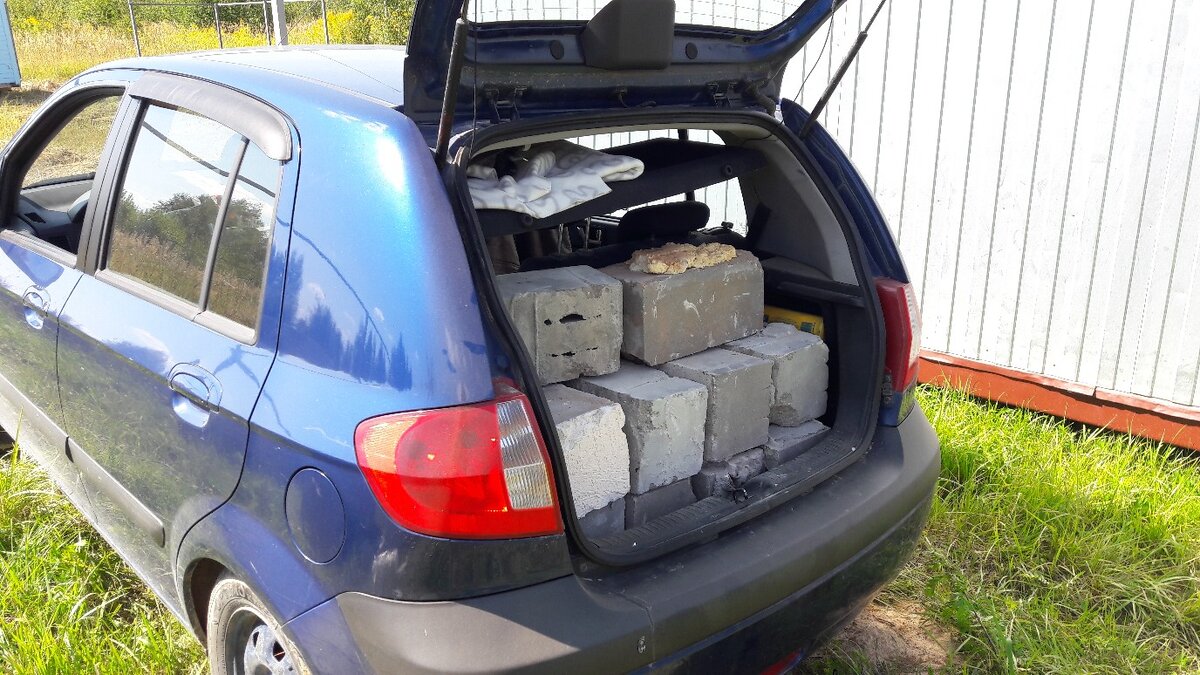 Нашел старые блоки . "для крыльца" в бытовку