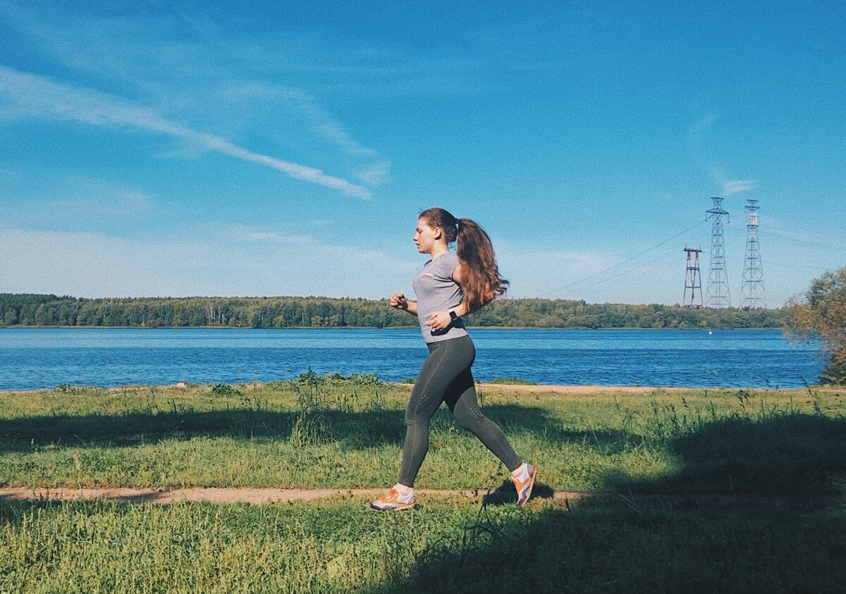 Выберете вариант кардио нагрузки в зависимости от своих предпочтений. Вы получите гораздо больше приятных эмоций от тренировки, в которой будут использованы ваши любимые упражнения!