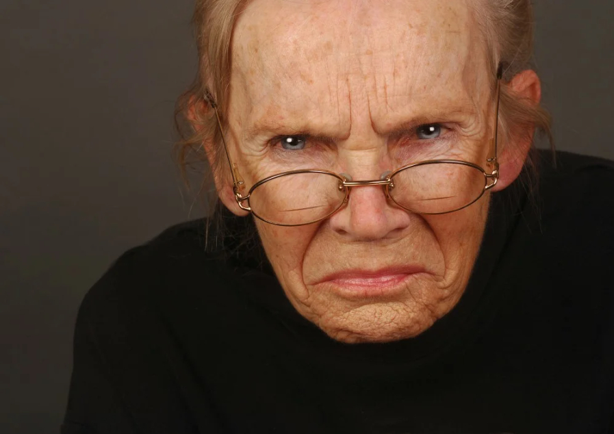 "Хозяйка квартиры". Источник фото: Яндекс картинки